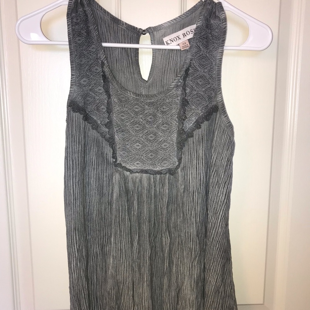 NWOT Gray textured tank top